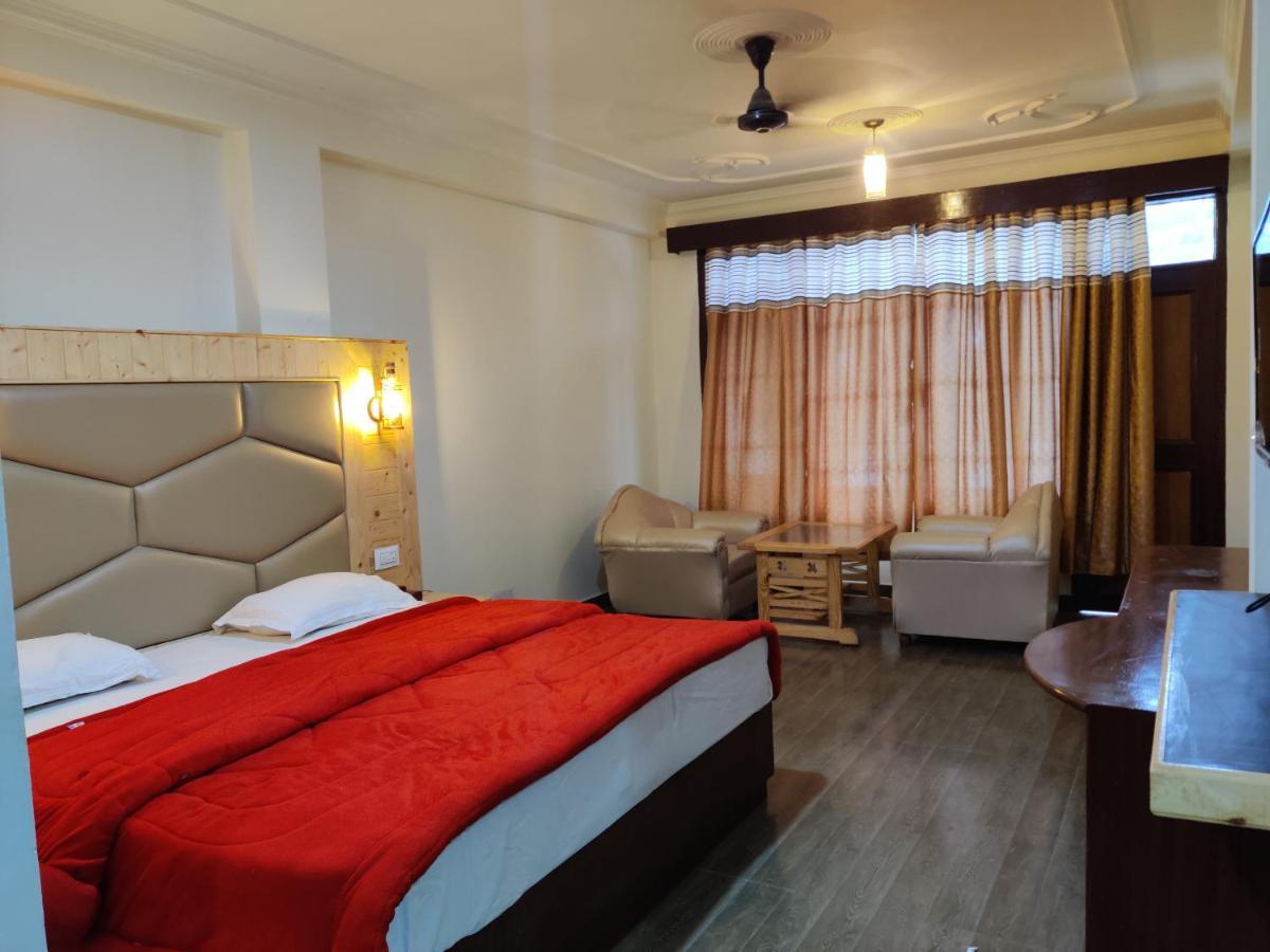 Hotel Hawa Mahal Manāli エクステリア 写真