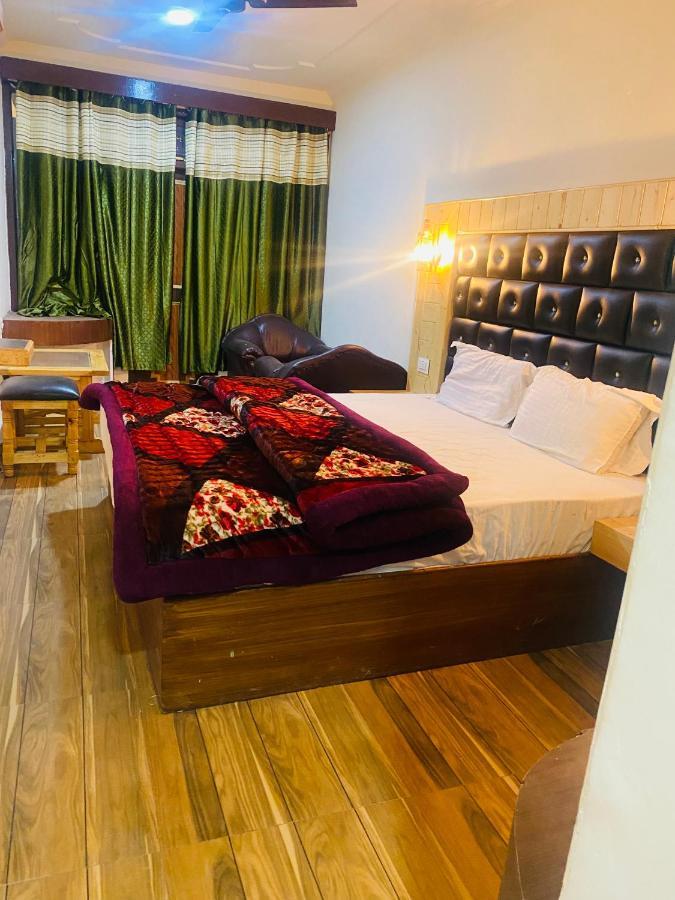 Hotel Hawa Mahal Manāli エクステリア 写真